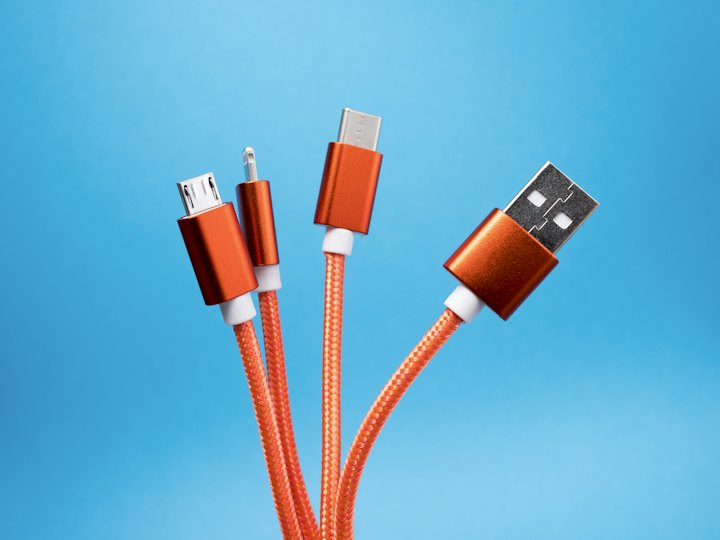 Cables, chargers & adapters