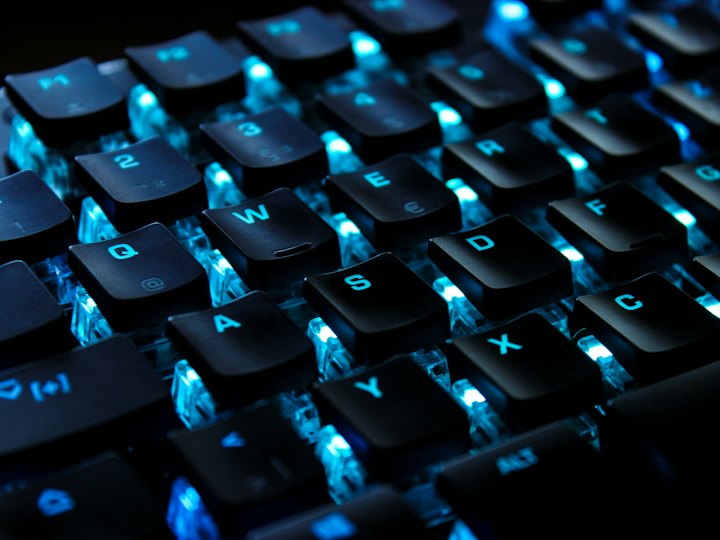 Backlit / mechanical keyboard